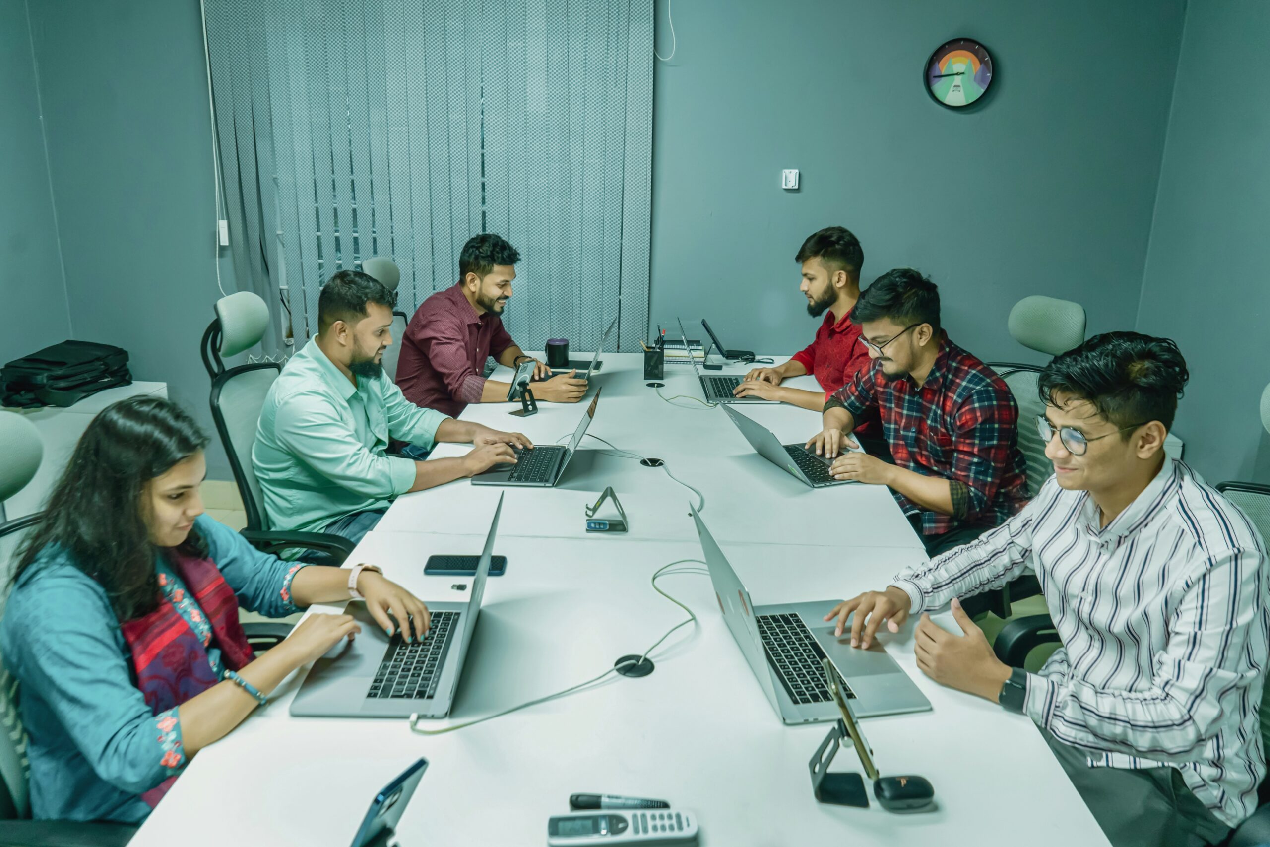 Career growth with Startups vs working with MNCs